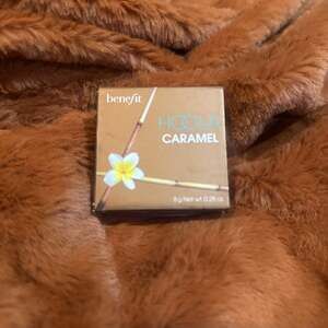 Benefit Hoola Caramel Matte Powder Bronzer 8g